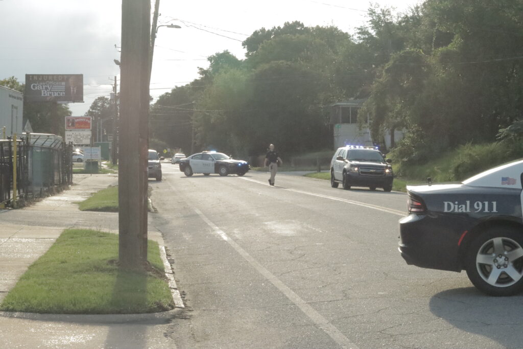 Columbus police work shooting scene on Linwood Boulevard – CNAW 2 with ...
