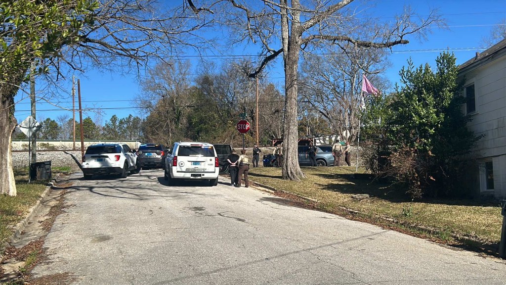 Chase ends with multiple detained in Phenix City – CNAW 2 with Colin ...