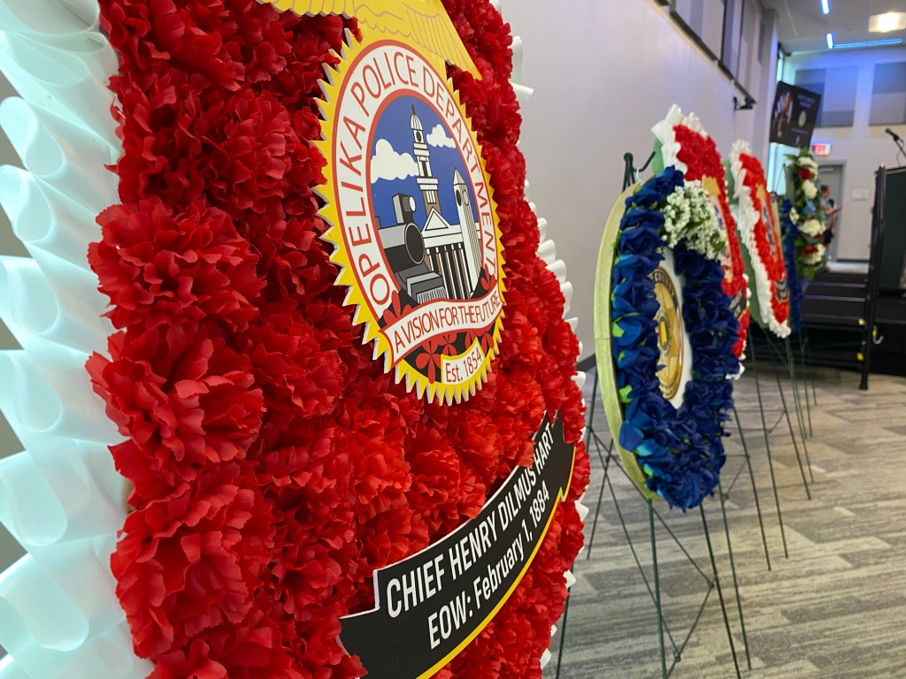 Law enforcement officials come together to honor fallen heroes on Peace ...