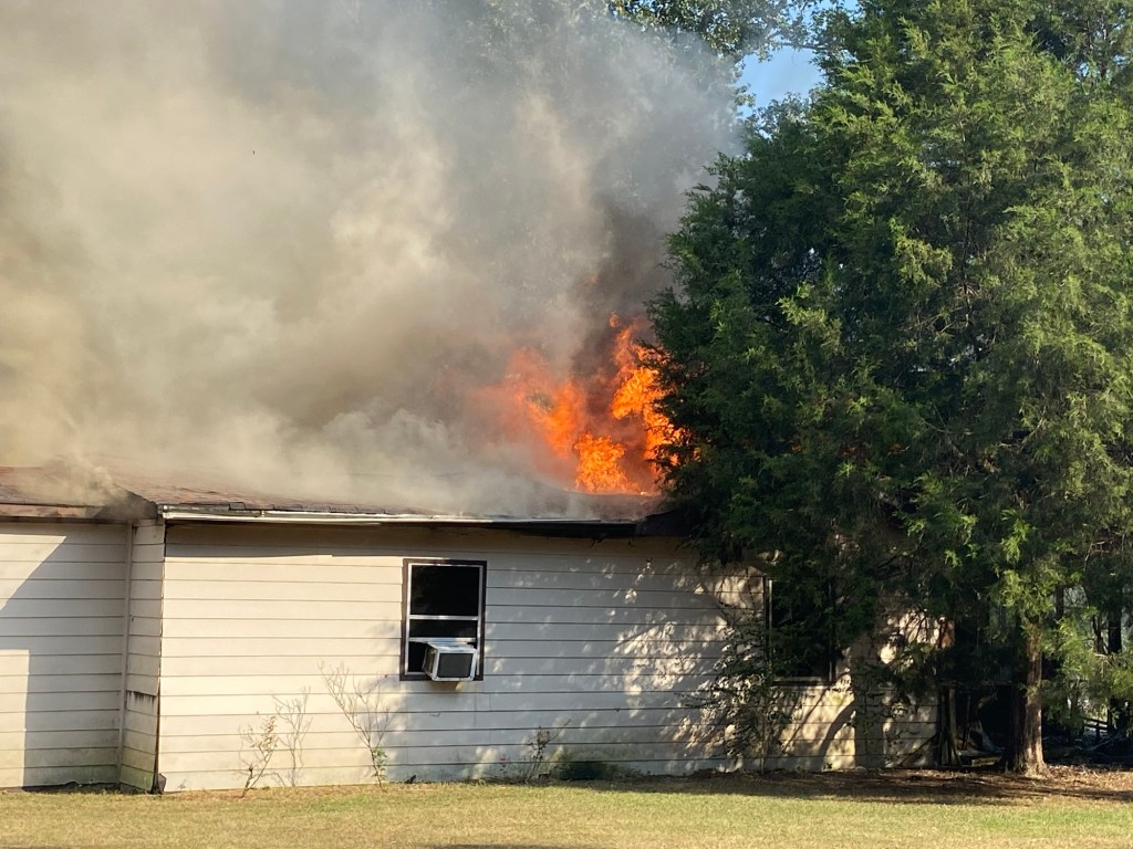 Smiths Station fire crews on scene of house fire – CNAW 2 with Colin ...