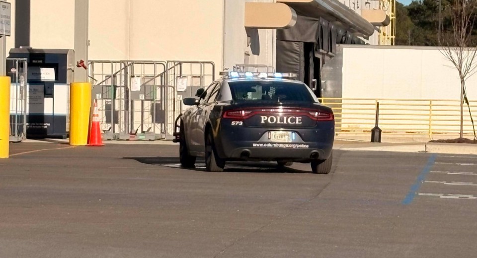 Police presence at Amazon Fulfillment Center in Columbus – CNAW 2 with ...