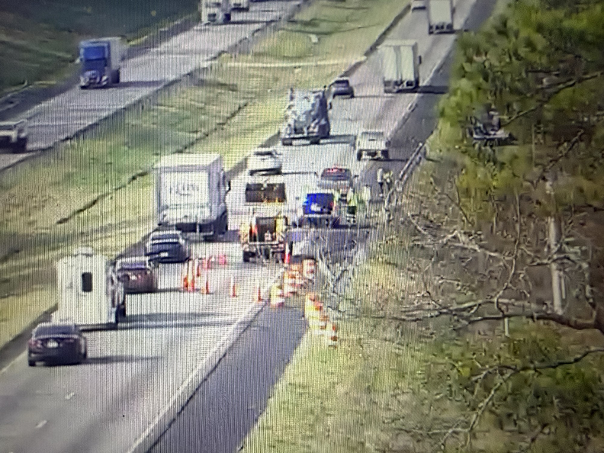 Two-vehicle crash closes right lane of I-85 South in Macon County ...
