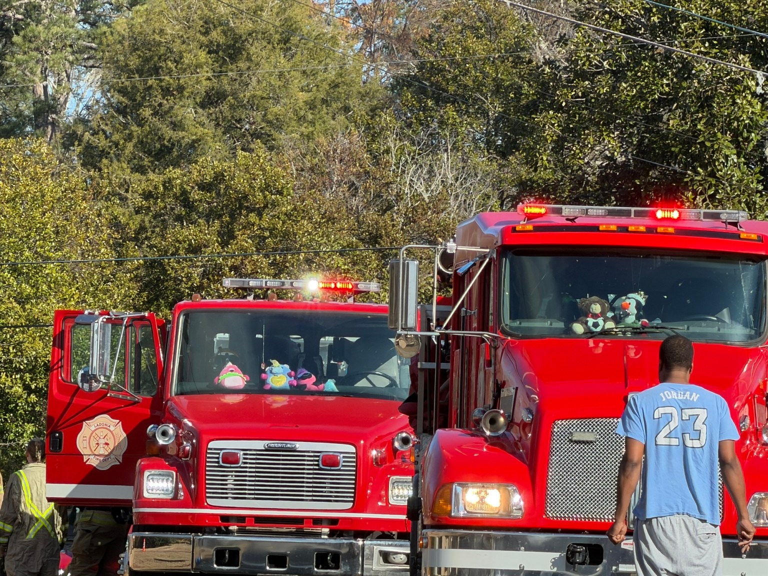Fire departments working to extinguish house fire in Ladonia – CNAW 2 ...