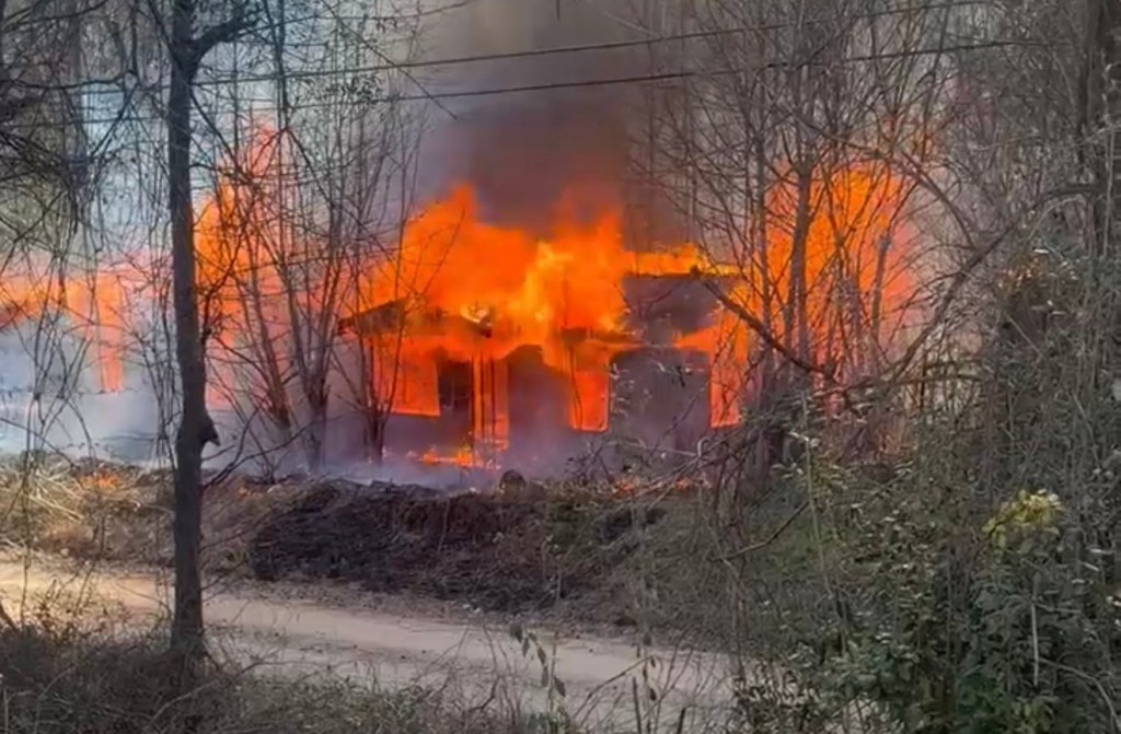 Smiths Station fire crews working multiple scenes Friday afternoon ...