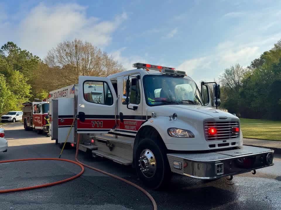 Crews working to extinguish large fire in southwest Lee County – CNAW 2 ...