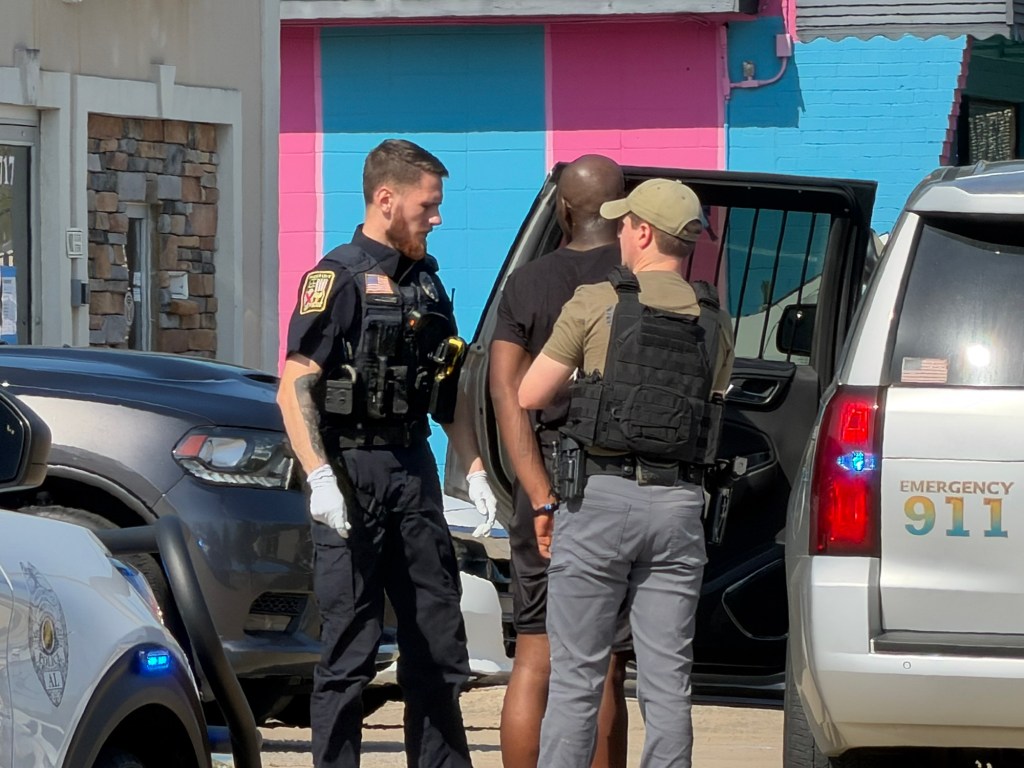 Police presence at Title Max in Phenix City – CNAW 2 with Colin Scroggins