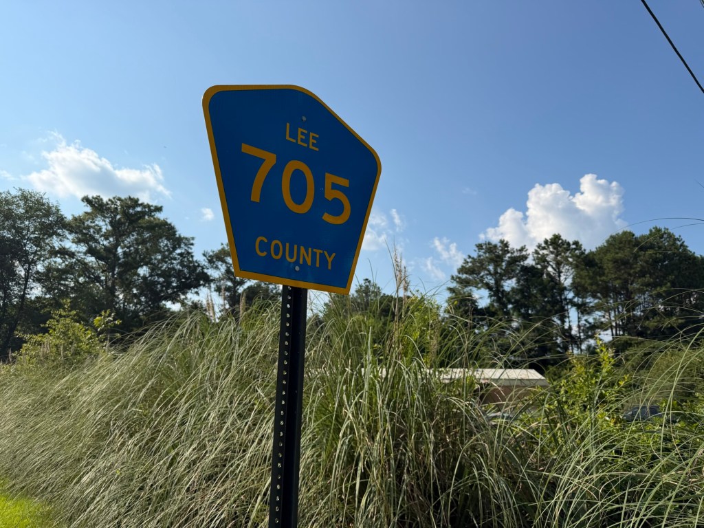 Lee County fire crews working to extinguish house fire Thursday – CNAW ...